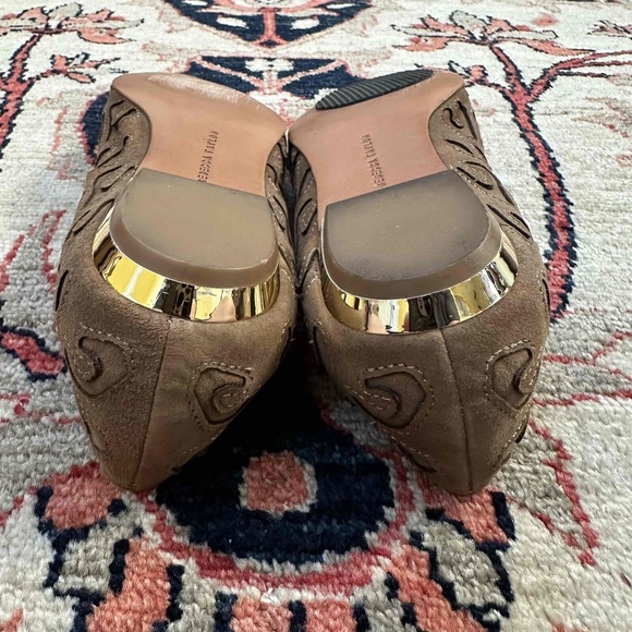 Rebecca Taylor Pointed Toe Embroidered Italian Leather Flats Size 8M - Picture 9 of 16